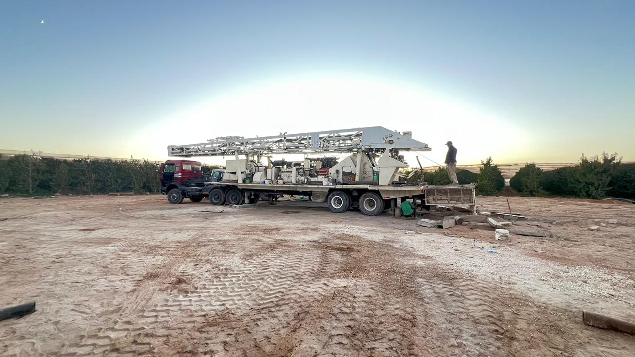 القاووق لحفر آبار المياه الارتوازية